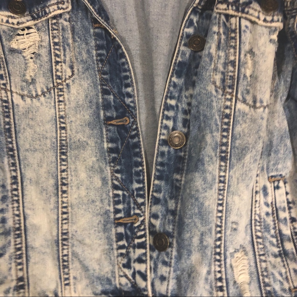 Jean Jacket - Picture 2 of 3